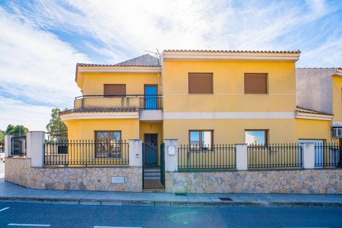 House in Pinoso - view 1