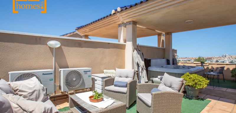 House in Villamartin - view 1