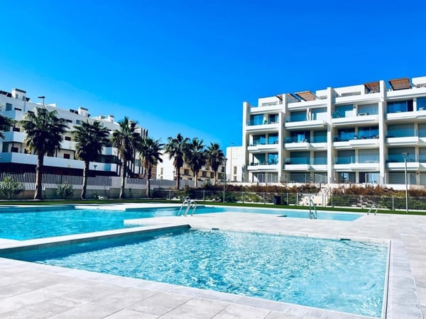 Apartment in Villamartin - view 1