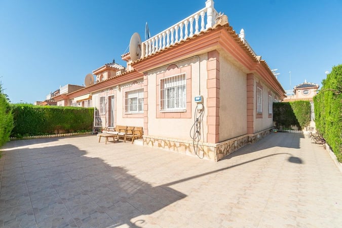 House in Punta Prima - view 1