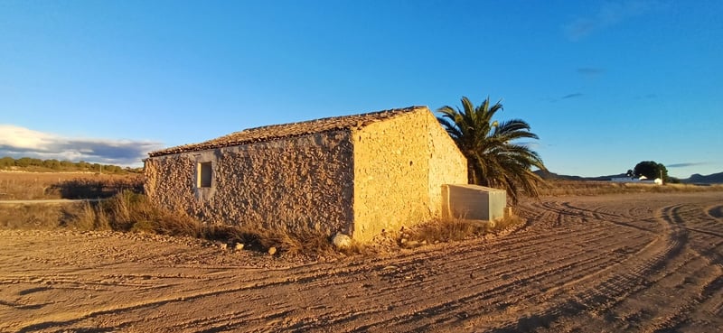 House in Yecla - view 1