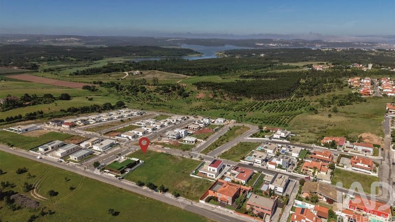 Land in Serra do Bouro - view 1