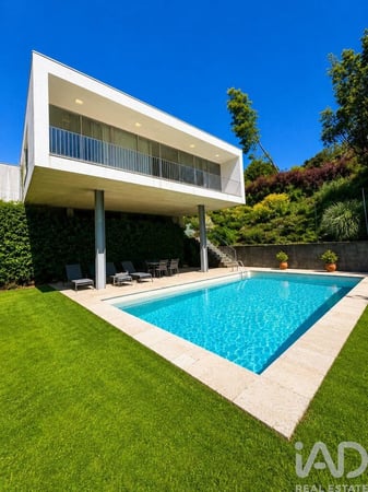 House in Fornelos - view 1