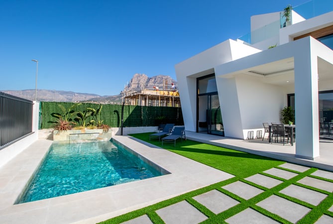 House in Finestrat - view 1