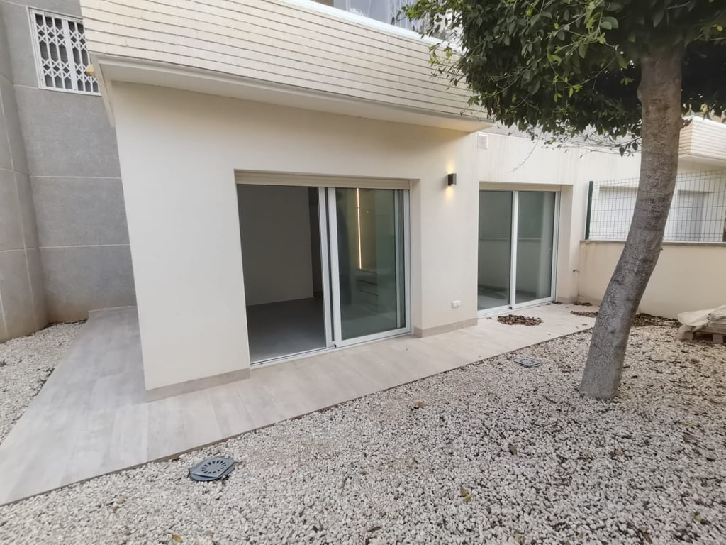 Apartment in Torrevieja - Image 2