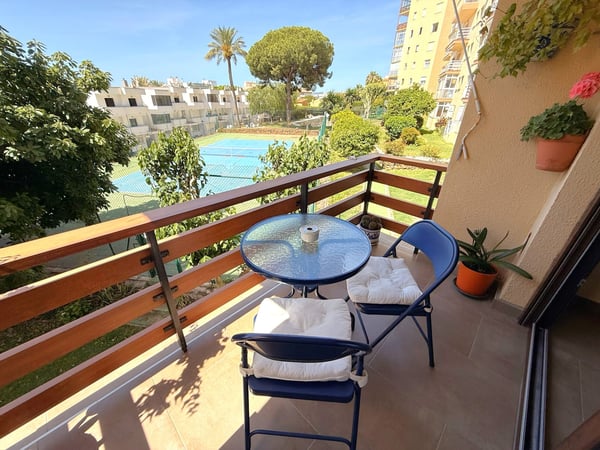 Apartment in Estepona - view 1