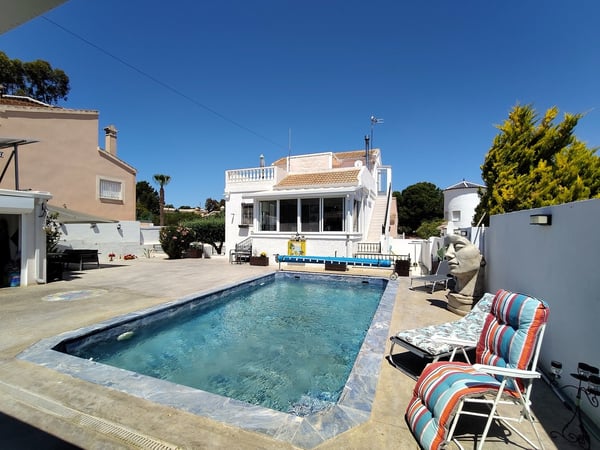 Villa in Torremendo - view 1