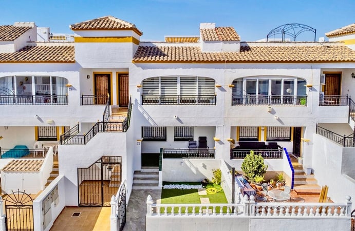 Apartment in Orihuela - view 1
