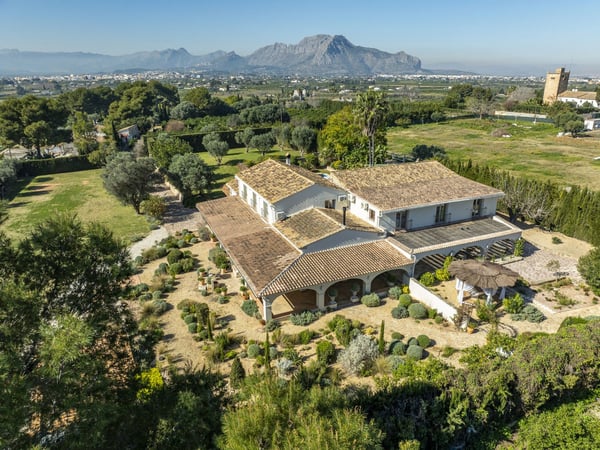 Villa in La Xara - view 1