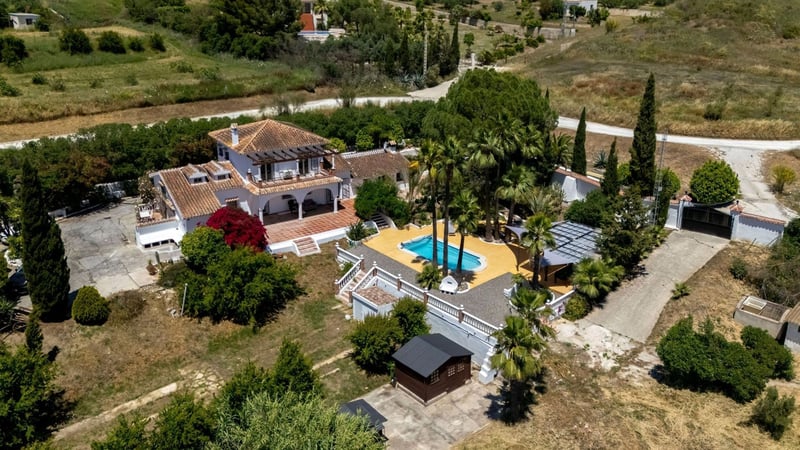 Apartment in Alhaurin el Grande - view 1