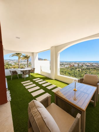 Villa in Benahavis - view 1