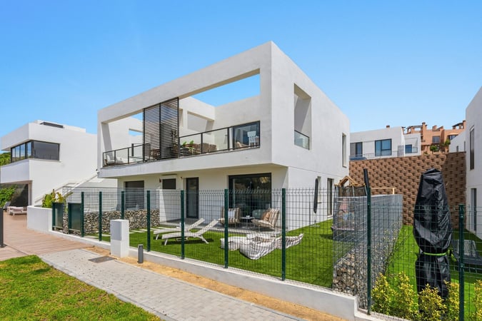 Villa in Riviera del Sol - view 1