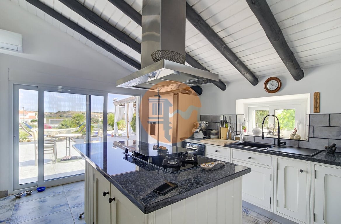 Villa in Vila Nova de Cacela - Image 2