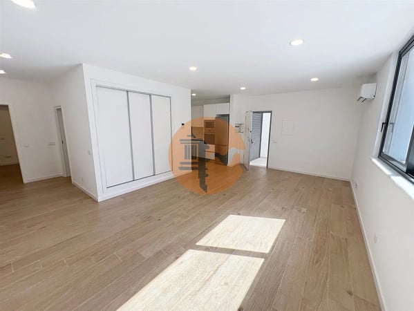 Apartment in Vila Real de Santo Antonio - view 1