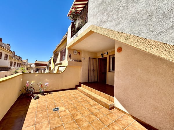 Apartment in La Zenia - view 1