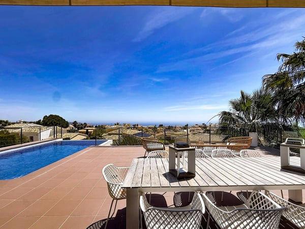Villa in Benitachell - view 1