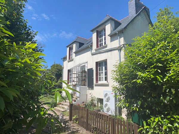 House in Chateauneuf-du-Faou - view 1