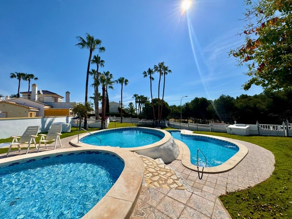 House in Rojales - view 1