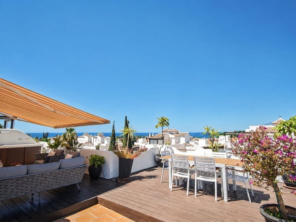 Apartment in Marbella - view 1