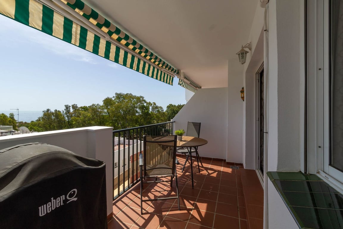 Apartment in Calla de Mijas - Image 2