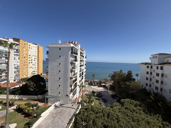 Apartment in Sitio de Calahonda - view 1