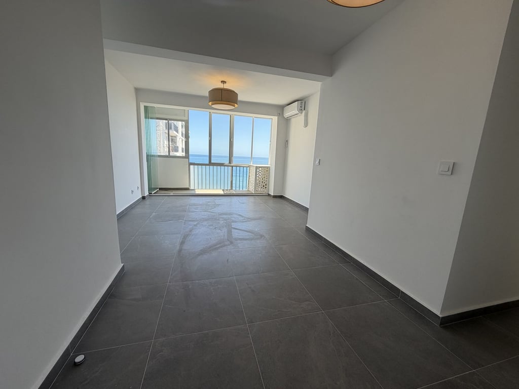 Apartment in Sitio de Calahonda - Image 3