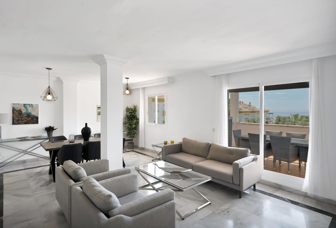 Penthouse in Marbella - Image 2