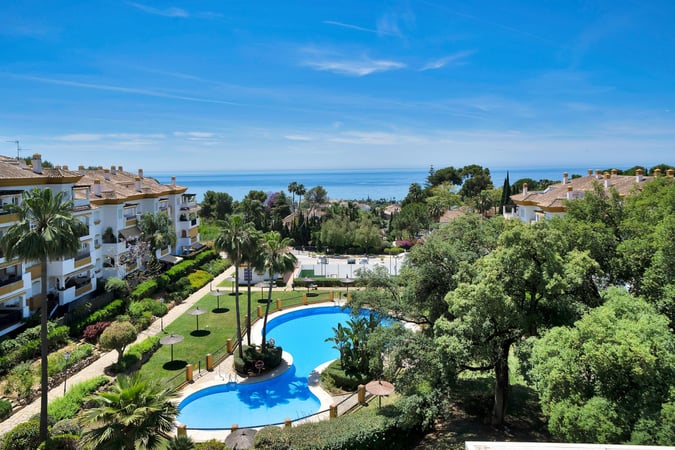 Penthouse in Marbella - view 1