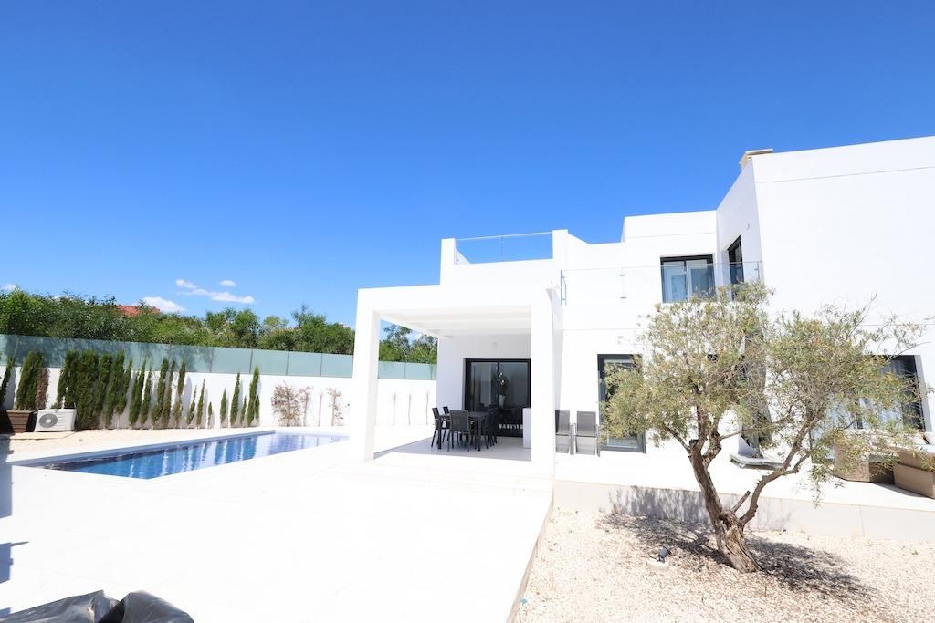 Villa in Rojales - Image 2