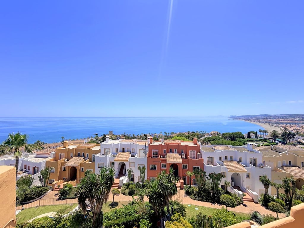 Penthouse in Casares - Image 3