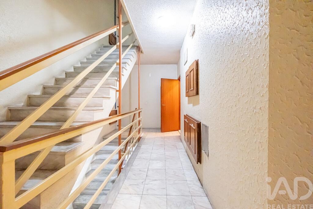 Apartment in Setubal (Sao Sebastiao) - Image 2