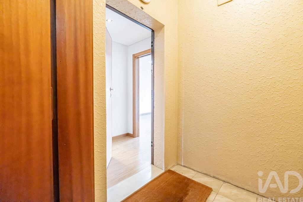Apartment in Setubal (Sao Sebastiao) - Image 3