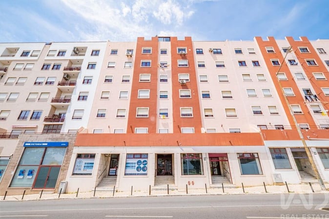 Apartment in Setubal (Sao Sebastiao) - view 1