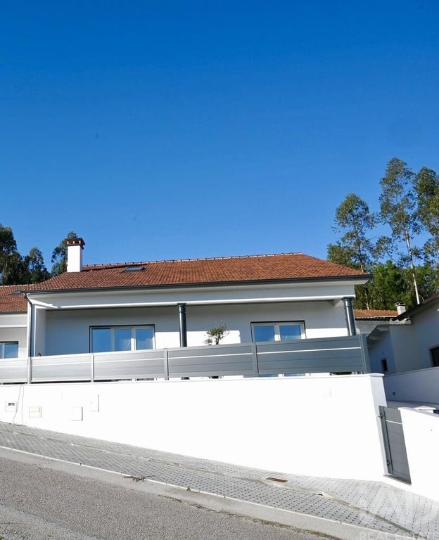 House in Pombal - Image 2