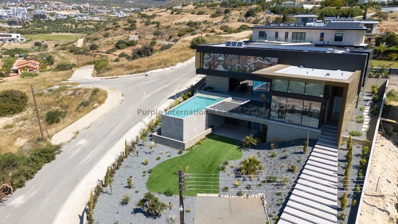 House in Germasogeia - view 1