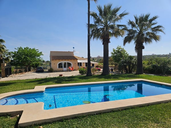 House in Canor - view 1