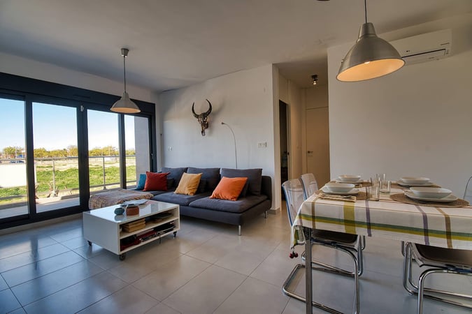 Apartment in Los Tarragas - view 1