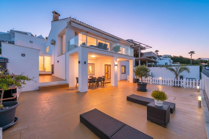 House in Estepona - view 1