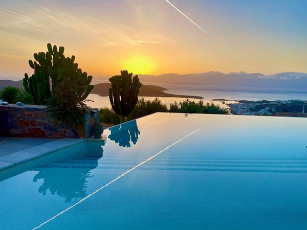 House in Agios Nikolaos - view 1
