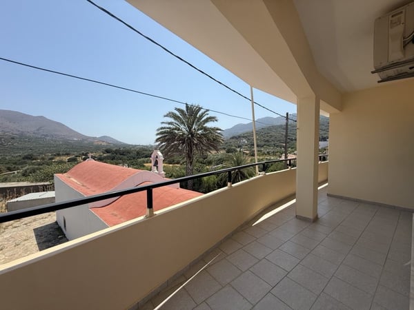 House in Latsida - view 1