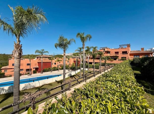 Apartment in Casares - view 1