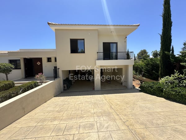 House in Paphos - view 1