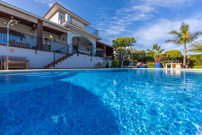 Villa in Manilva - view 1