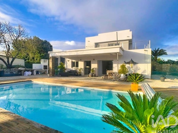House in Sao Bras de Alportel - view 1