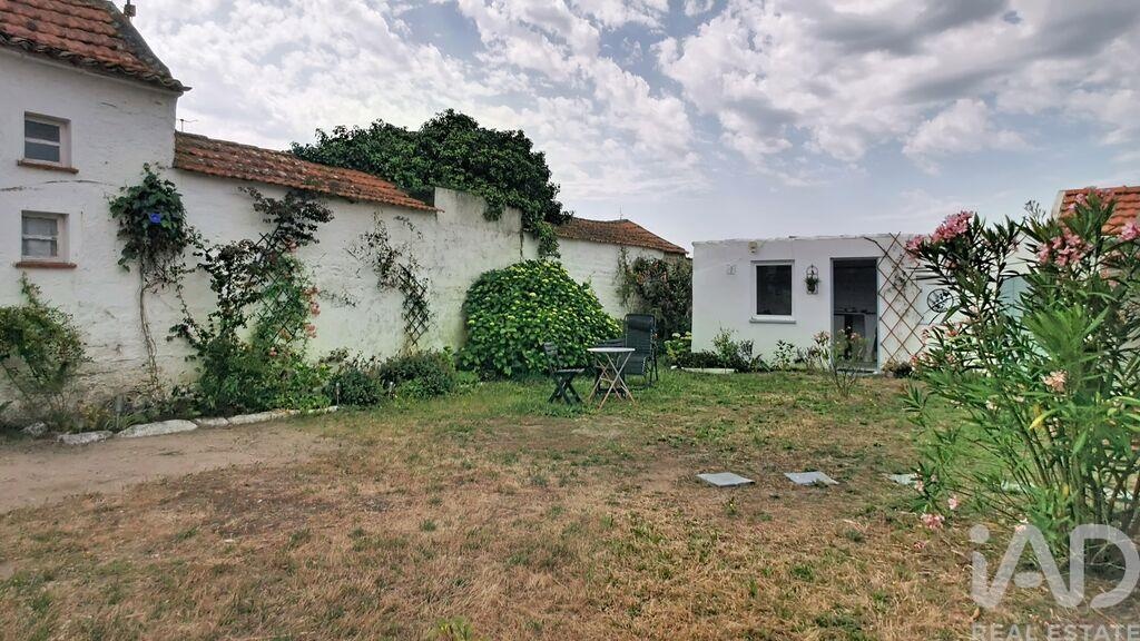 House in Bunheiro - Image 3