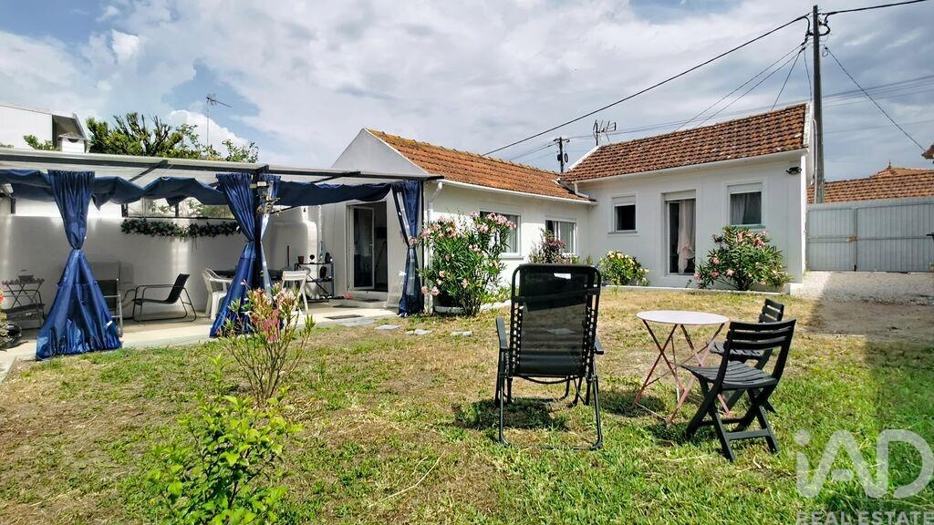 House in Bunheiro