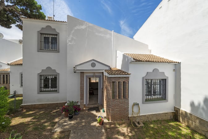 House in Sitio de Calahonda - view 1