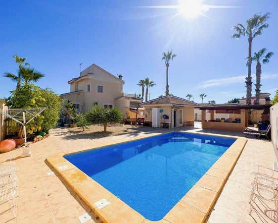 Villa in Dona Pepa - view 1