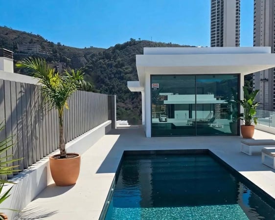 Villa in Benidorm - view 1
