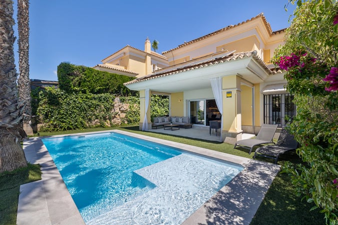 House in Artola - view 1